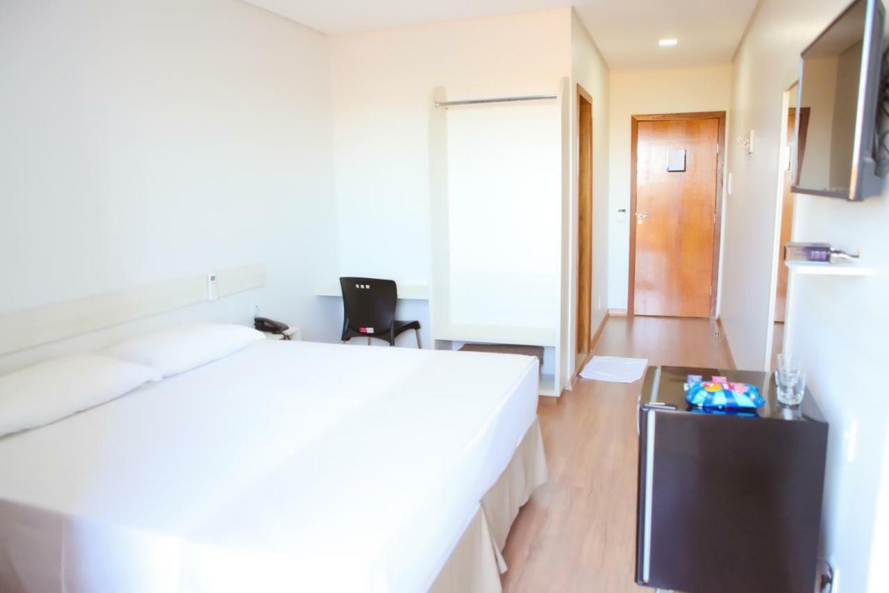 Hotel Ares Do Sertao Chapada Gaucha Bagian luar foto